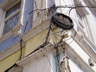 От януари режат кабелите в София