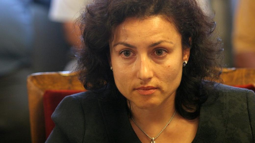 Танева против съмнителна поръчка в земеделското министерство