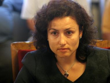 Танева против съмнителна поръчка в земеделското министерство