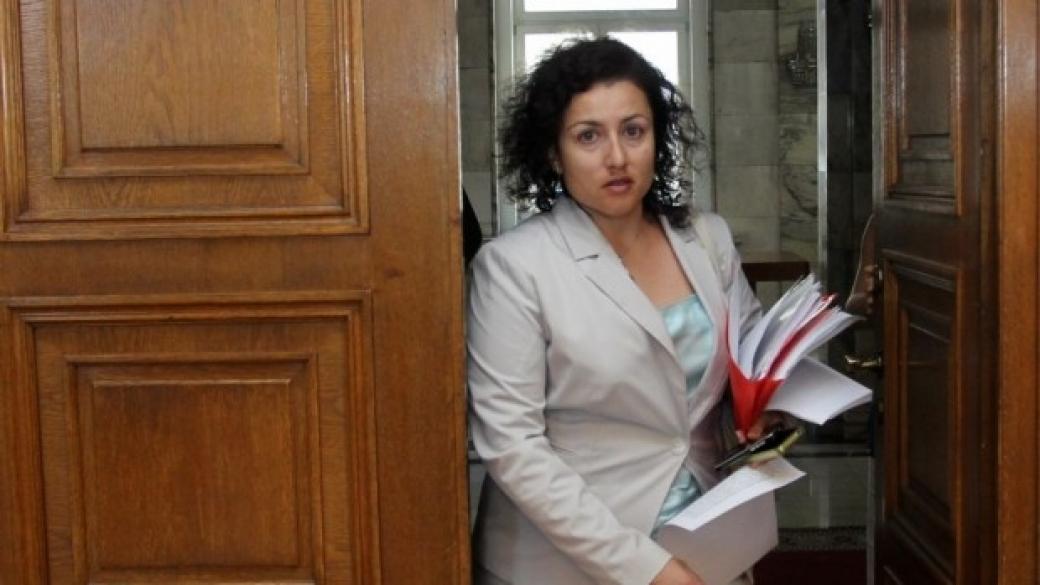 Десислава Танева очаква атаки заради интересите в земеделието