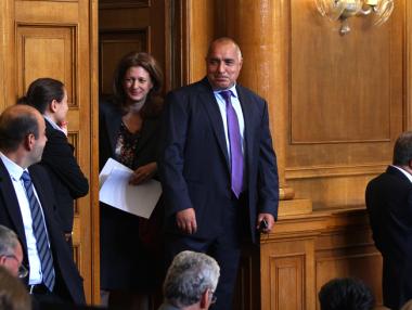 Анкета: Провал след по-малко от година за кабинета „Борисов 2“