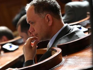 Искров и Мавродиев са опасни за финансовата ни система