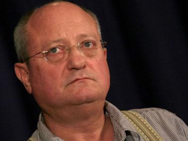 „Съдържанието на учебниците е буре с динамит“