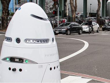 Роботи ще пазят в „Майкрософт“