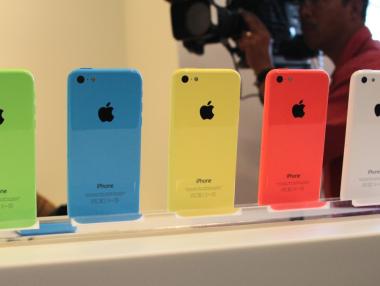 Apple прекратява производството на iPhone 5c