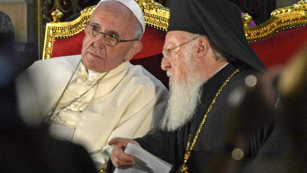 Папата с историческа визита в Турция