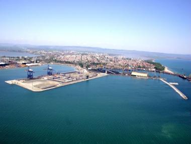 „Пристанище Бургас“ организира пресконференция на синдикатите