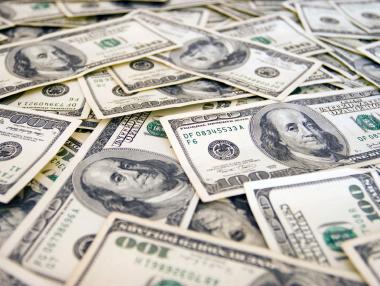 Прибиране на печалби спря възхода на долара