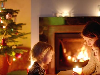 Анкета: Караме коледните празници у дома със семейството