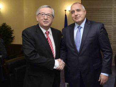 ЕК: Не приемаме да шантажират България