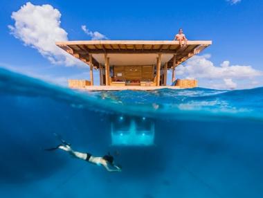 Петзвездна нощувка на 4 метра под Индийския океан