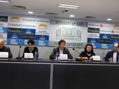 Без базари в НДК