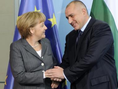 Меркел праща експерти за помощ на България