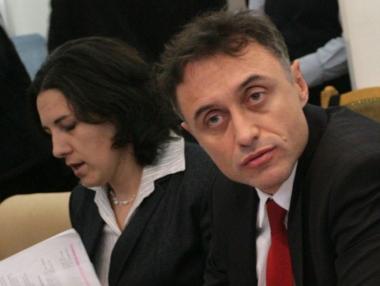 Съкращават 1500 души в БДЖ