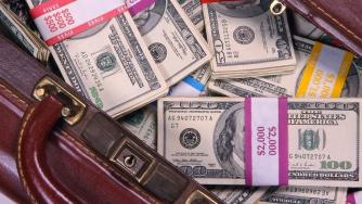 25 млрд. лева изтекли от България за 10 години