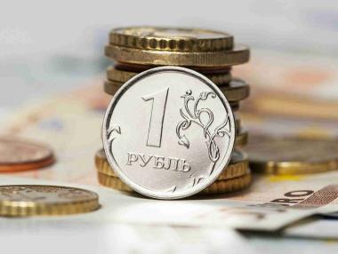 Рублата падна до 1 евроцент