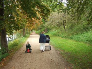 Изплащат майчинските на 22 декември