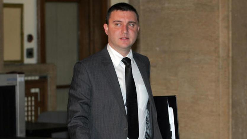Горанов склонен на промени в поправката \