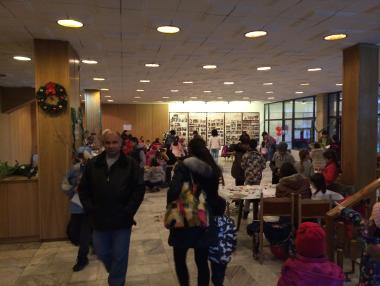 Детска коледна работилничка читалище в Банско