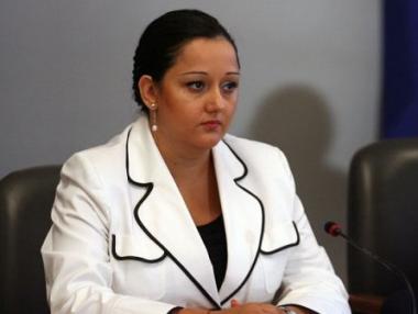 Държавата санира безплатно всички панелки