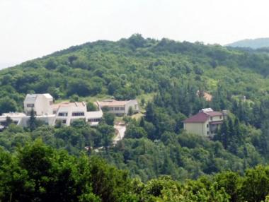 Продадоха резиденцията на Живков в Бакаджик