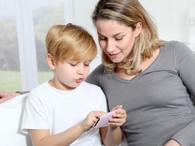 Изчисляват майчинските за 2 години назад