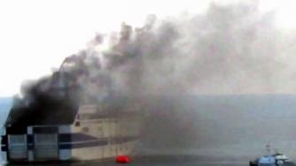 Двама българи спасени от горящия ферибот