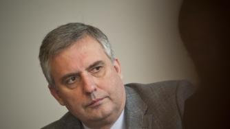 Държавата въвежда ваучери за гледане на дете и домашен майстор