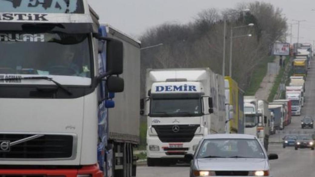 Турция въвежда санитарна такса само за български камиони