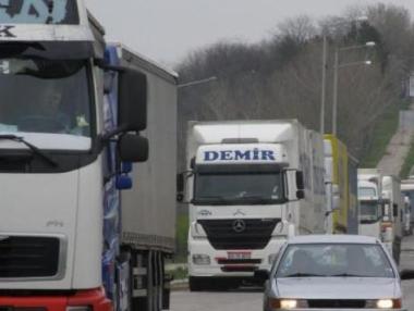 Турция въвежда санитарна такса само за български камиони