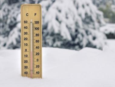 Седмицата започва с минусови температури и слаб сняг