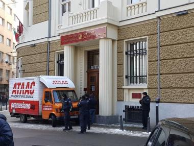 Прокуратурата изнася над 300 картини от централата на КТБ