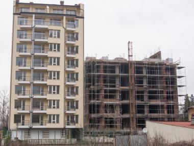 Строителството с лек спад през ноември