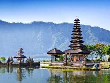 10 острова, които да посетите през 2015 г.