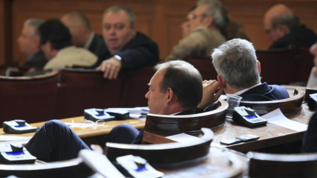Депутатите обсъждат промени в Закона за енергетиката
