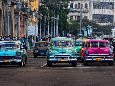 ЕС ще преговаря за нормализиране на отношенията с Куба