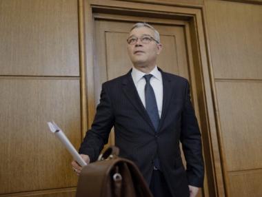 Правната комисия освободи Цветан Гунев