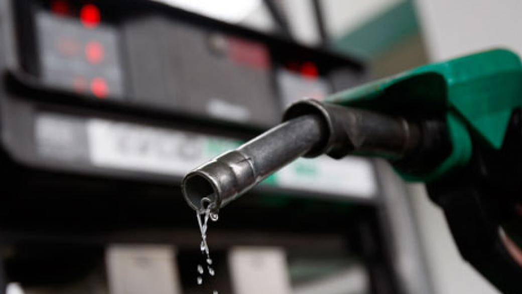 Ниските цени на петрола забавят ръста на производството в САЩ