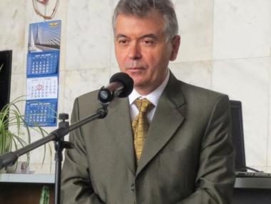 Историята на Дунав мост вече и на книга