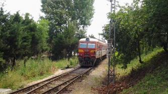 Възстановяват 33 от спрените влакове