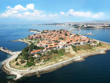 Туризмът – още администрация, още стратегии, още пари