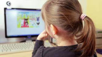 7-годишно момиче хакна обществена Wi-Fi мрежа за 10 минути