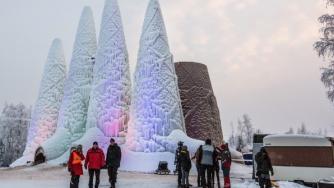 Строят ледена „Саграда фамилия“ във Финландия