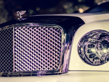 Bentley пуска специален модел за арабски шейхове