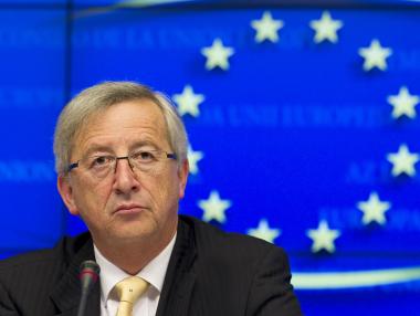 Юнкер отряза Гърция за отписване на дълга