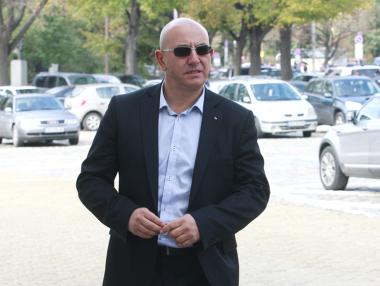 „В митниците има златни момчета със златни ключета“