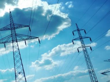 Депутатите обсъждат двойните сметки за ток