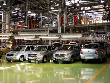 АвтоВАЗ с 34% спад на износа