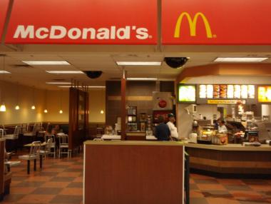 McDonald`s продава специалния си сос за $18 000