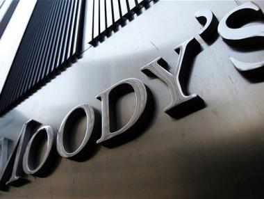 Moody's свали рейтинга на пет големи гръцки банки